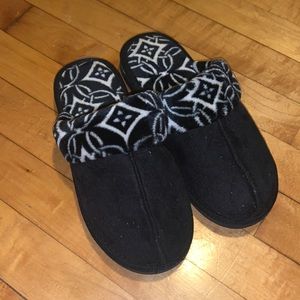 Vera Bradley Slippers